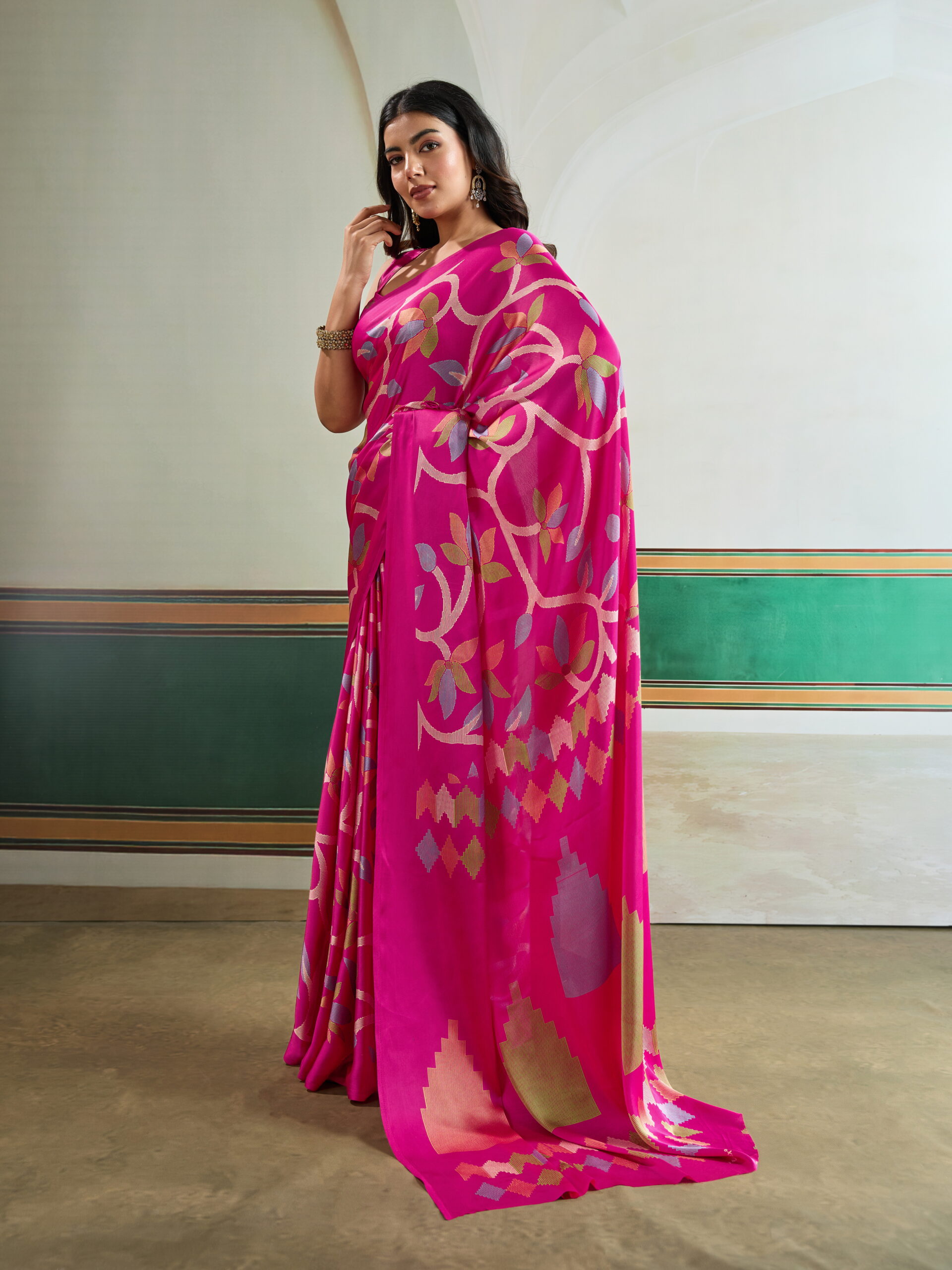 Fuchsia Bloom Geometric Art Silk Saree - Image 4