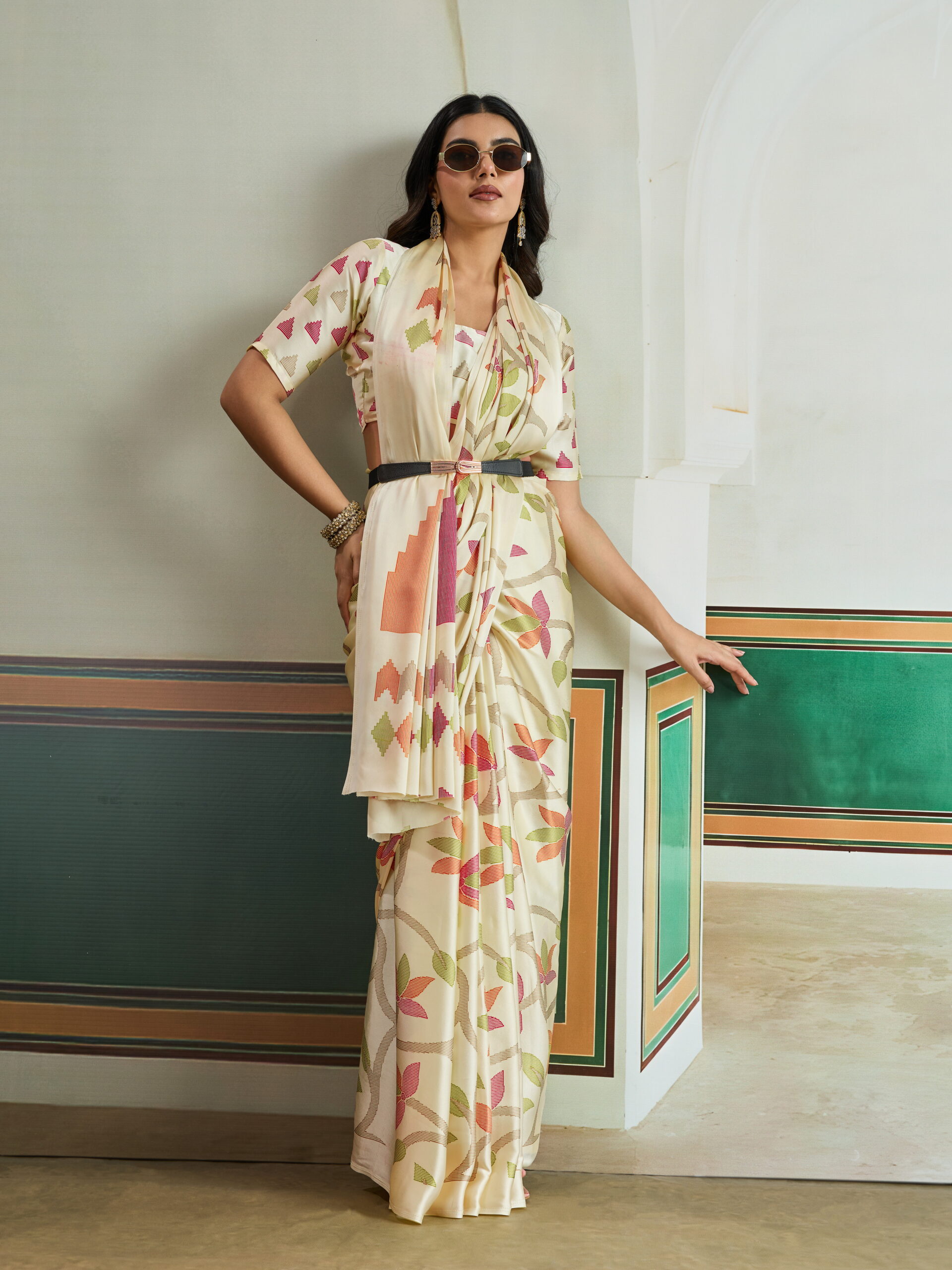 Ivory Bloom Geometric Art Silk Saree - Image 2